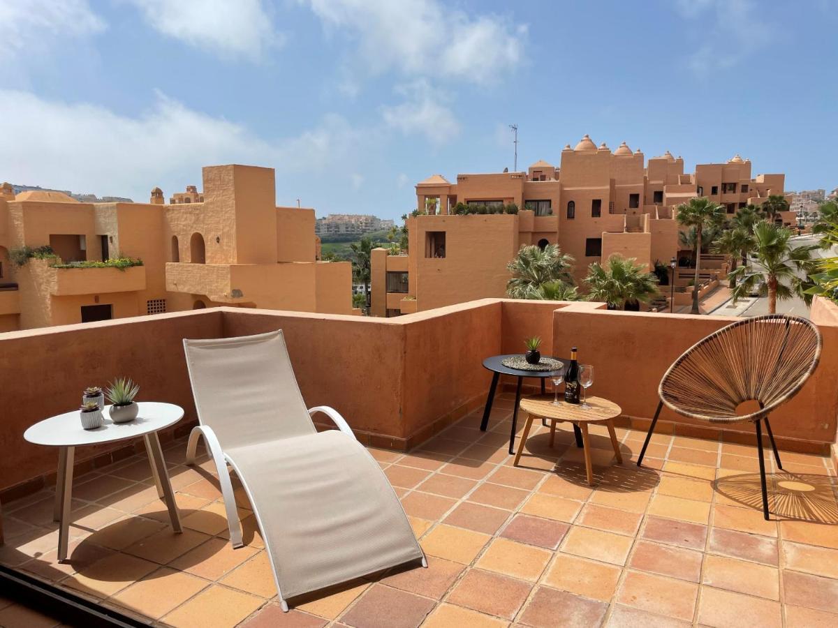 2311-Modern Apt With Sea And Pool Views San Luis de Sabinillas Exterior foto